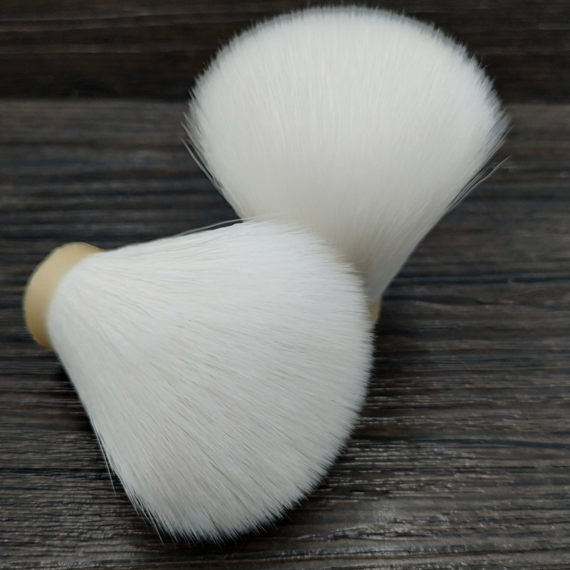 Dscosmetic Белоснежные синтети – обзор и цена Shaving Brush Set